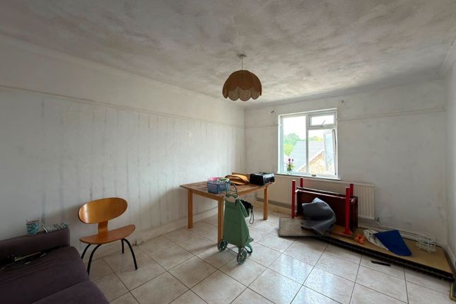 7 Marley Croft,, Moor Lane, Staines-upon-Thames photo 4