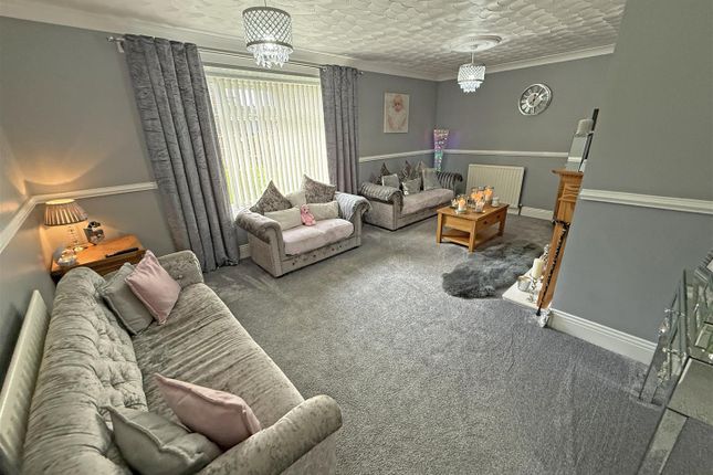 Living Room.Jpg
