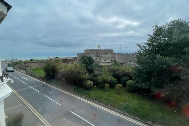 Flat 2, 3 Deal Castle Road, Deal photo 2
