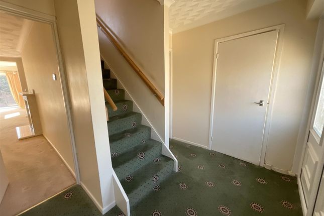 59, Oaklands, Llanelli photo 2