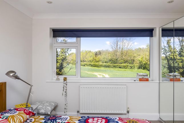 1 Meadow View,, Peak Lane, Littlehampton photo 4