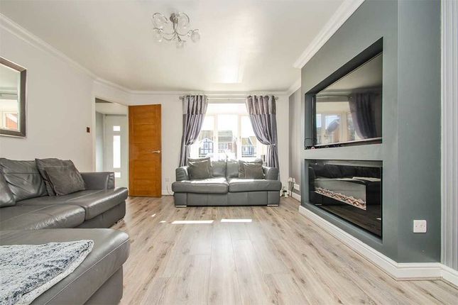 18, Rydal Close, Cannock photo 2