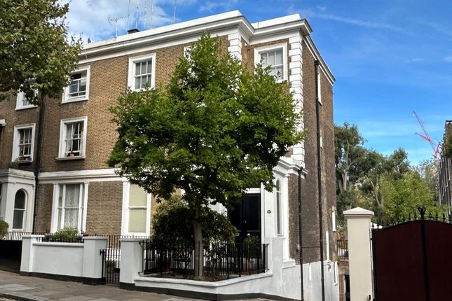 1-bed flat on 157, Porchester Terrace North, Bayswater, £250,000