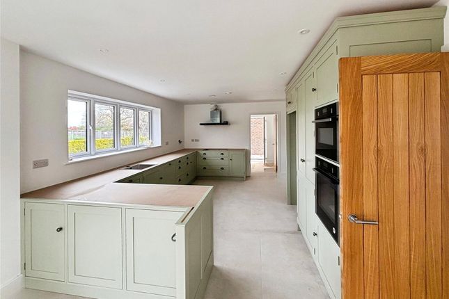 1 The Broadlands,, Trinity Field, Lewes photo 3