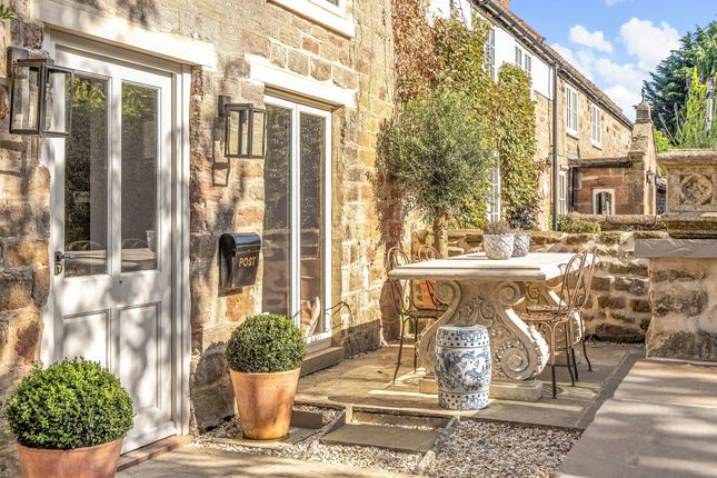 5 Plompton Square, Knaresborough photo 4