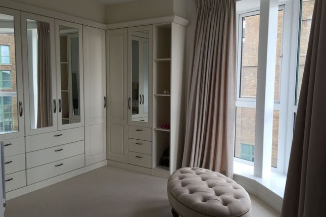 14 Ottley Drive, London photo 5