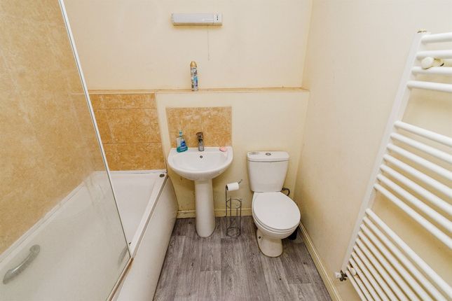 Flat for sale in Coppice Road, Walsall Wood, Walsall