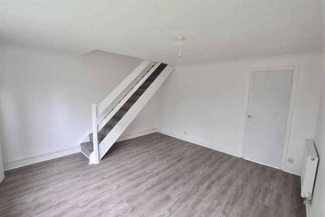 29 Brushfield Avenue, Loughborough photo 4