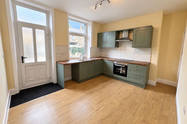 27, Bolton Road, Keighley photo 3