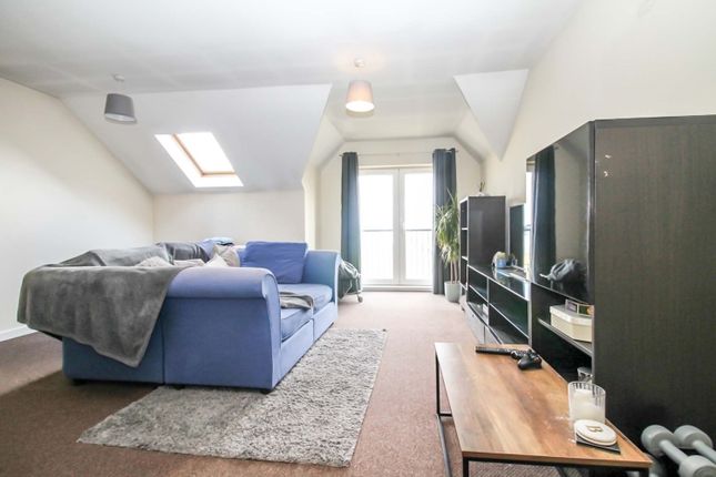 6, Hadleys Court, Gildersome photo 2