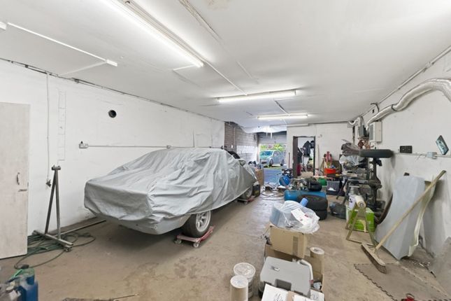 Garage, 3 Arthur Street Lane, Edinburgh photo 2