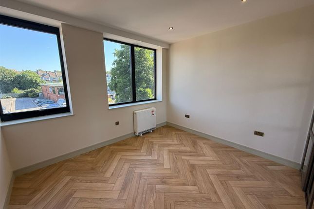 Flat 19 Spitfire House, 141 Davigdor Road, Hove photo 4