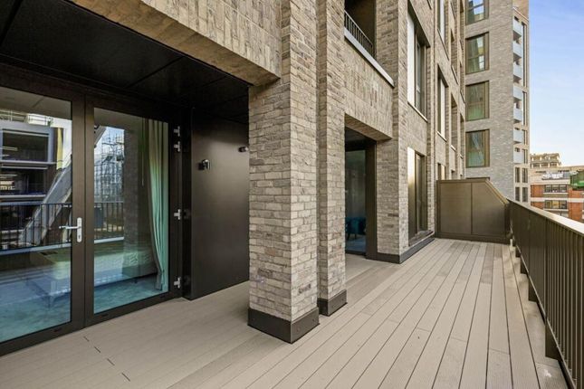 Flat 1, Opus House, London photo 4