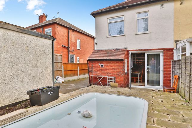 88, Gipton Wood Road, LEEDS photo 4