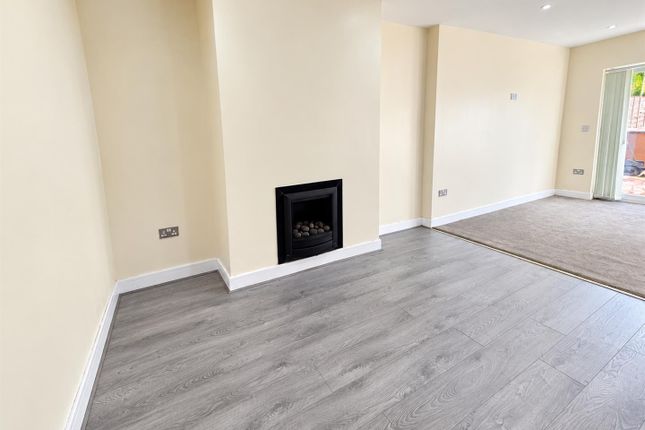 27, Westbrook Avenue, Walsall photo 3