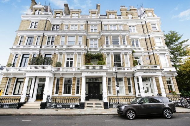 3-bed flat on Flat 1 Arundel House 98, Cornwall Gardens, London, £1,950,000