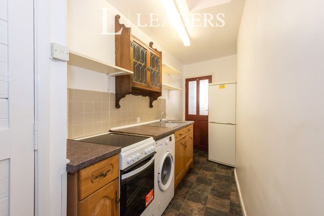 First Floor Flat 38 West Street, Dorking, Dorking photo 4