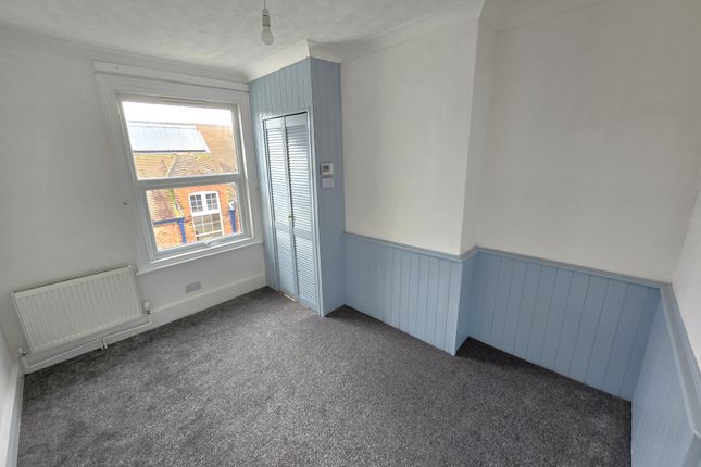 11, Mead Road, Folkestone photo 5