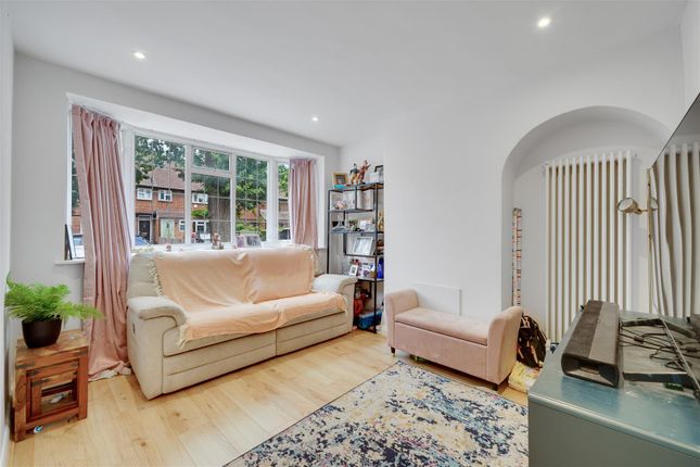 Mill Road, Twickenham photo 4