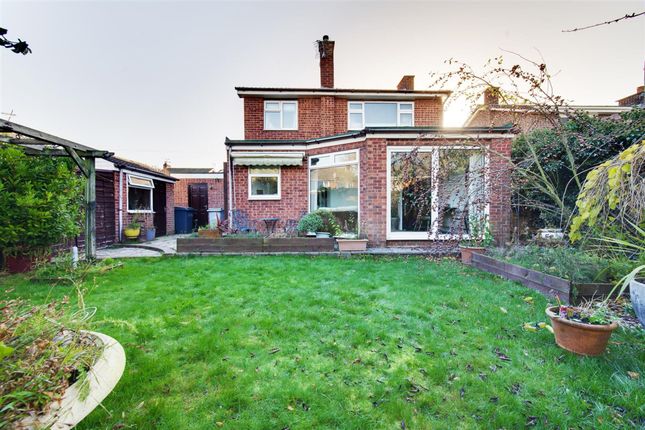 8 Penrith Court, Congleton photo 2