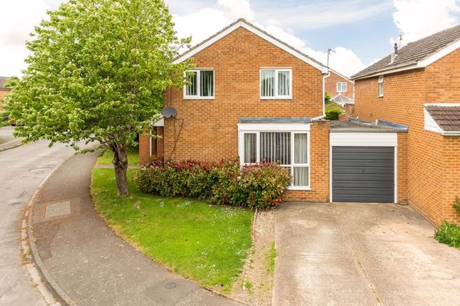 Detached house for sale in Hedgemead Avenue, Abingdon