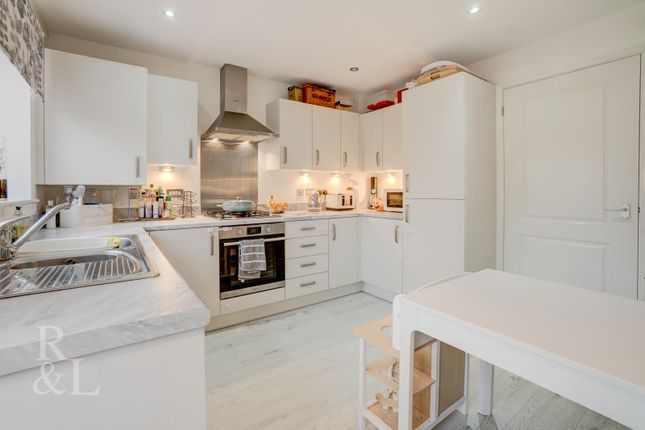 2, Maquin Close, Nottingham photo 3