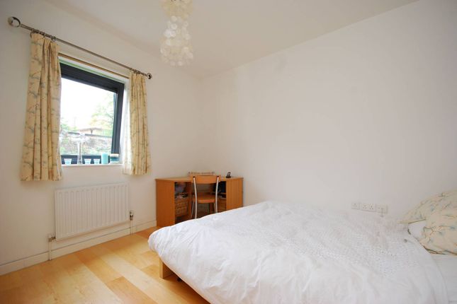 Thumbnail Flat for sale in Grove Vale, East Dulwich, London