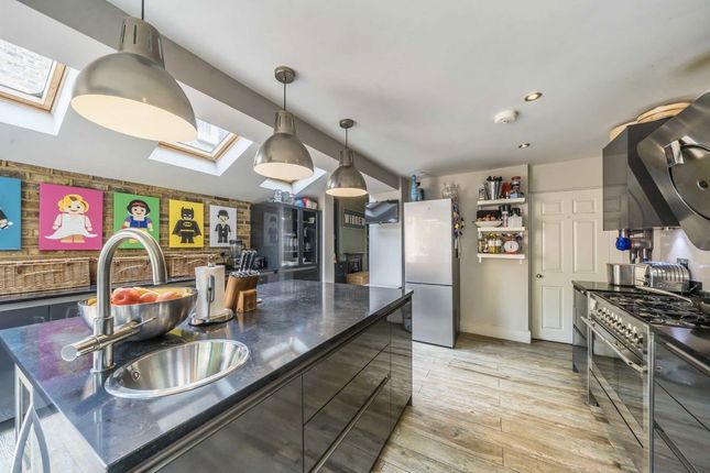 16, Southfields Road, London photo 4
