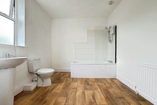 2, Marsh Street, Deepcar photo 4