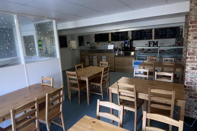 Restaurant/cafe for sale in Cafe &amp; Sandwich Bars LS25, Garforth, West Yorkshire
