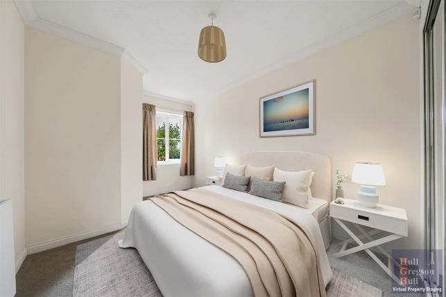 14 Barnes Lodge, Wessex Road, Dorchester photo 4