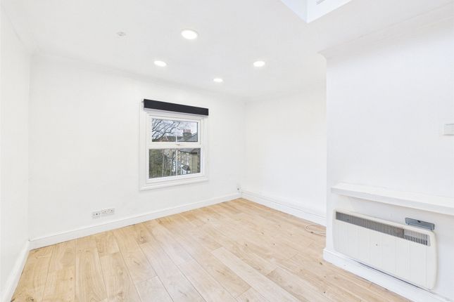 Flat 8, 156,, Sheen Road, Richmond photo 3