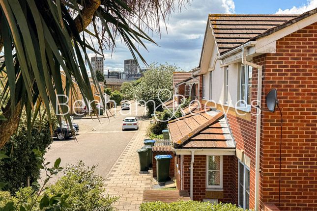 43, Pier Way, London photo 5