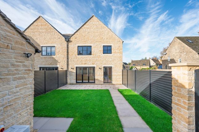 Bilberry Cottage, 1 Grove Court, Gloucestershire photo 4