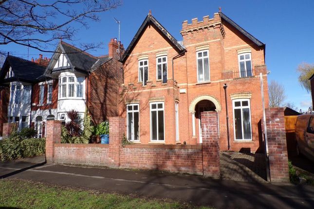 Thumbnail Detached house for sale in Park Avenue, Hull