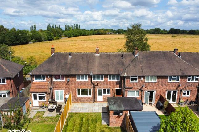 8 Clarke Crescent, Altrincham photo 4
