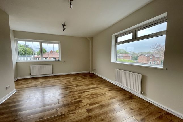 1-bed flat on 128b Manchester Road, Wilmslow, £140,000