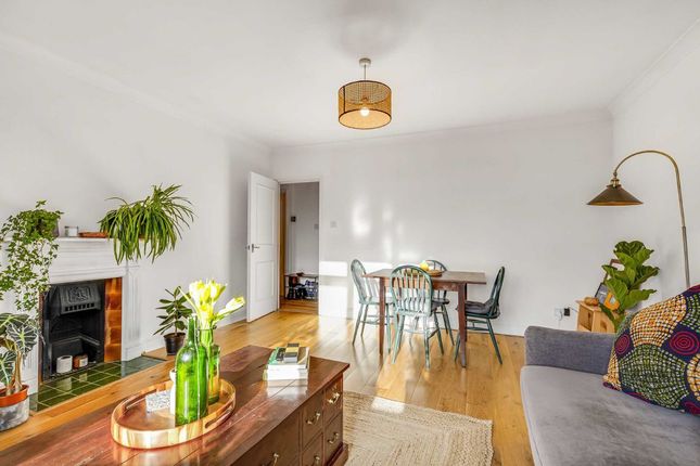 Flat for sale in Voss Court, London