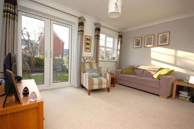 Town house for sale in Temple Gardens, Rushden