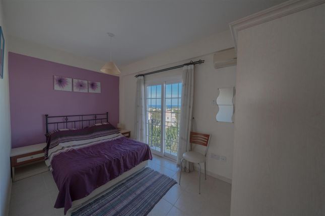 Apartment for sale in Haluk Sonmez Court Surhan, West Of Kyrenia