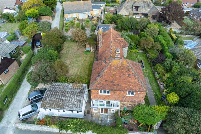 20, Carlton Road, Seaford photo 2
