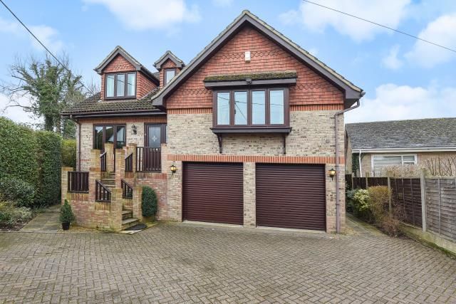 Thumbnail Detached house to rent in Ham Island, Old Windsor