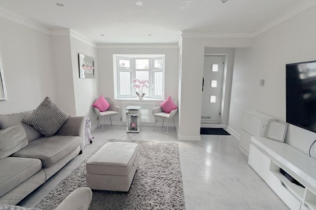 107, Shrewsbury Road, Carshalton photo 5