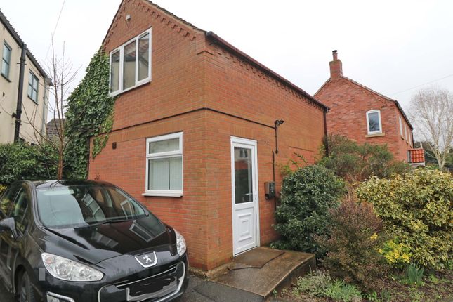 Thumbnail Detached house to rent in Greenhill Road, Doncaster