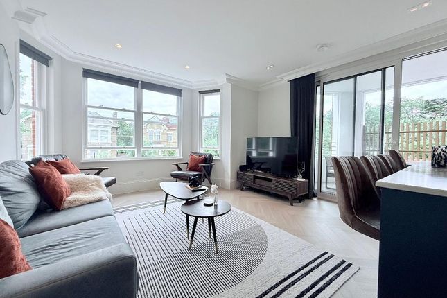 9, Rosemont Road, London photo 3