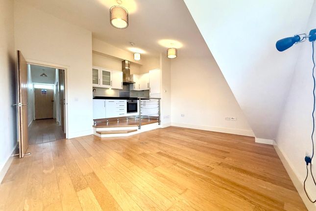 Whatsapp Image 2025-11-17 At 11.07.18_6415B090