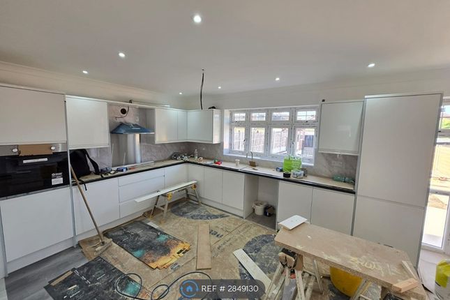 Mawney Road, Romford photo 5