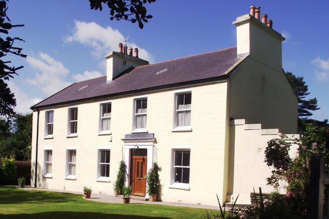 Ashbourne House And Motorhome 027.Jpg