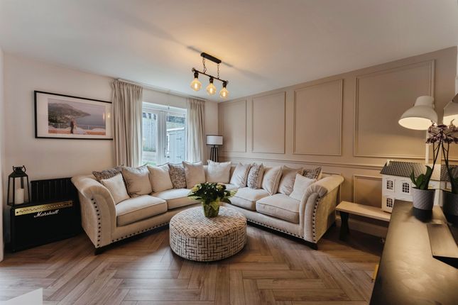 3, Denham Close, Prenton photo 4