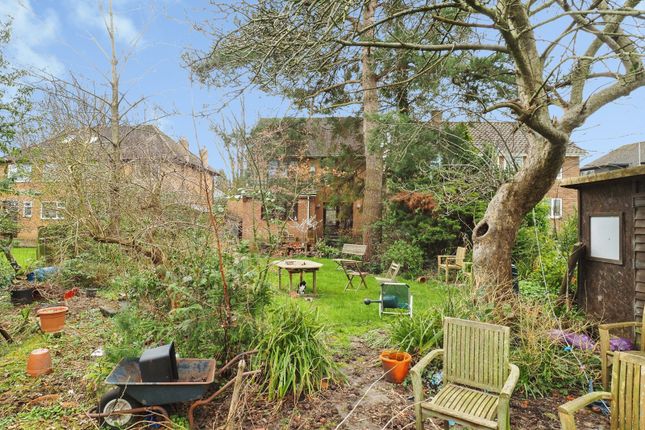 146, Russell Drive, Nottingham photo 2